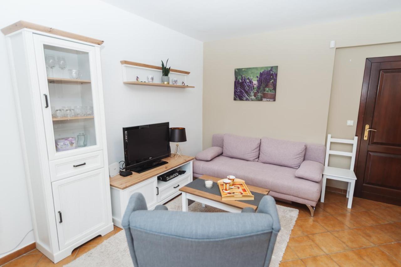 Vila Viktoria - Apartman Viktoria 2 Ruzomberok Eksteriør billede