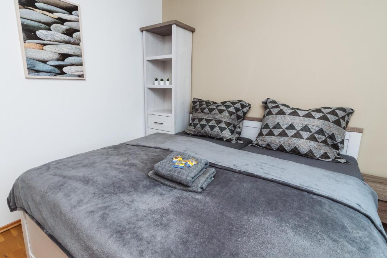 Vila Viktoria - Apartman Viktoria 2 Ruzomberok Eksteriør billede
